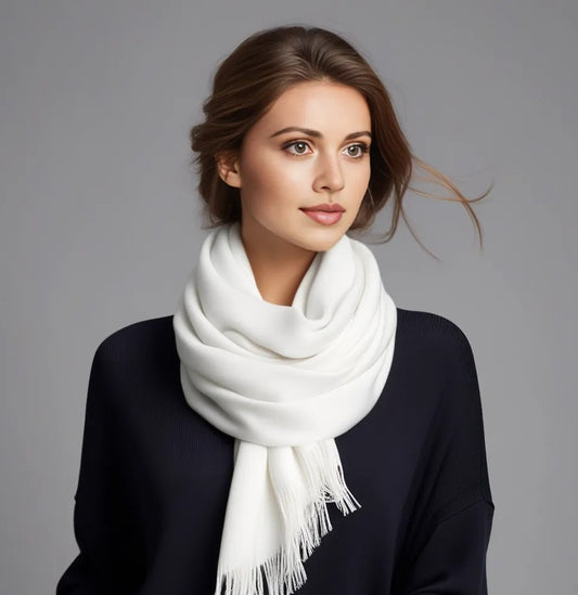 Elevate Your Style with a Cashmere Scarf: A Timeless Accessory for All Ages