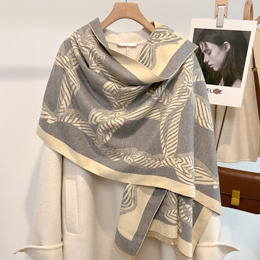 Luxurious Cashmere Scarves: The Epitome of Elegance and Comfort