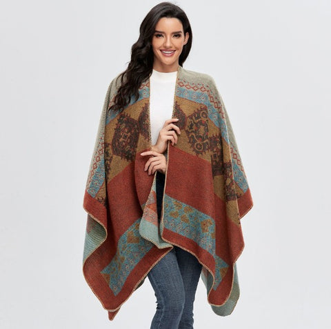 LA FERANI Poncho 150x130 Wool Cape Wrap Cloak Brown All Saisons P13